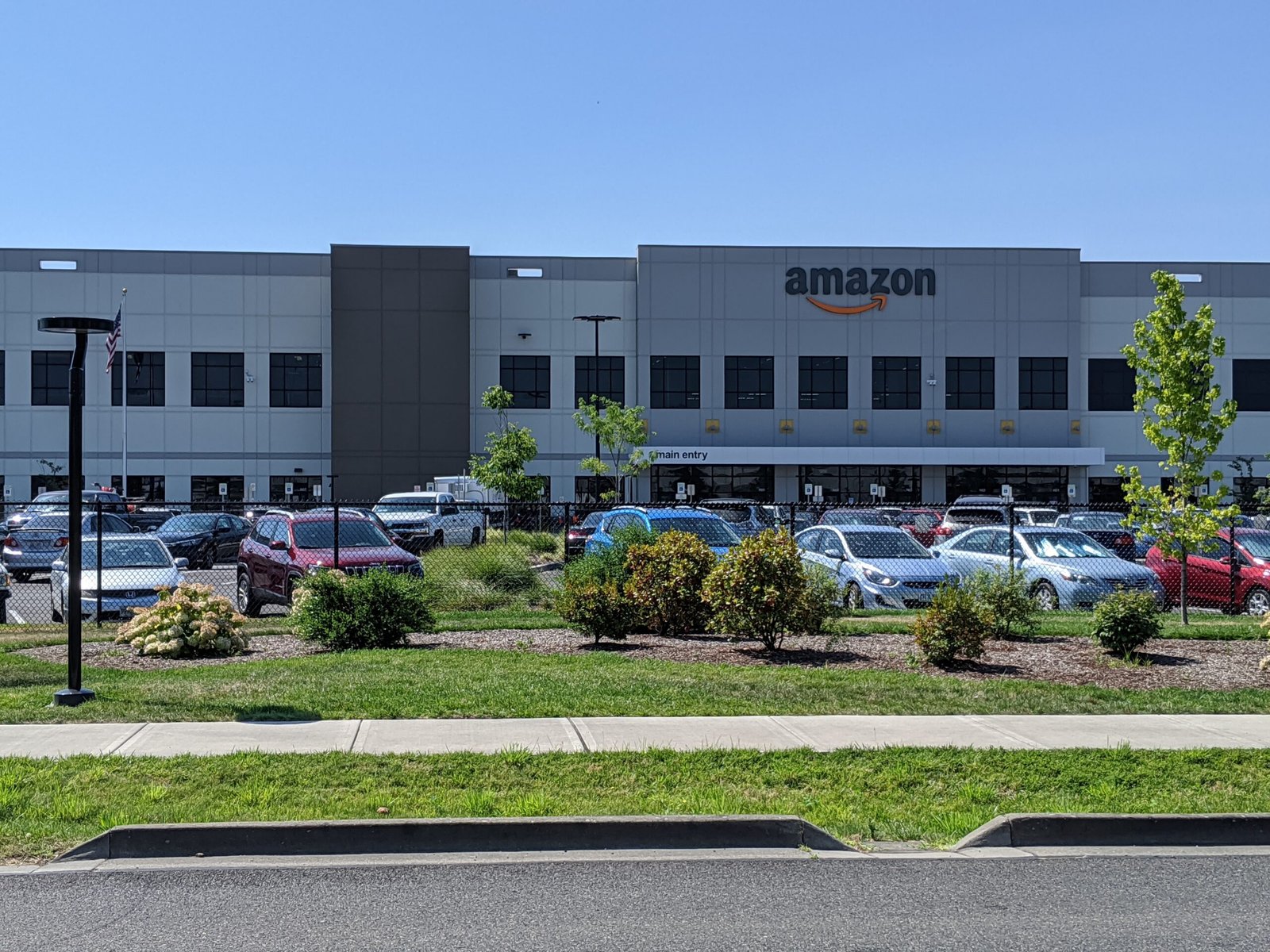 Amazon fulfillment center exterior in Troutdale Oregon
